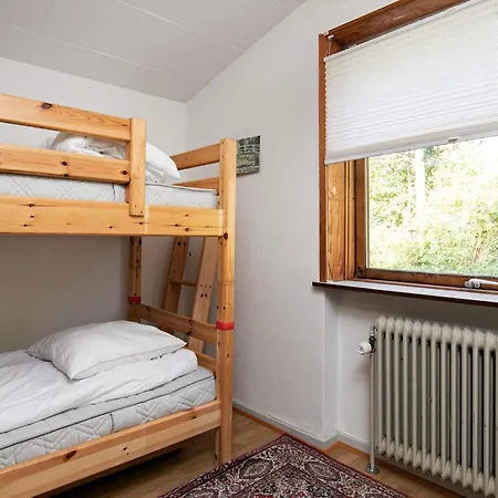 10 Person In * Aalbaek